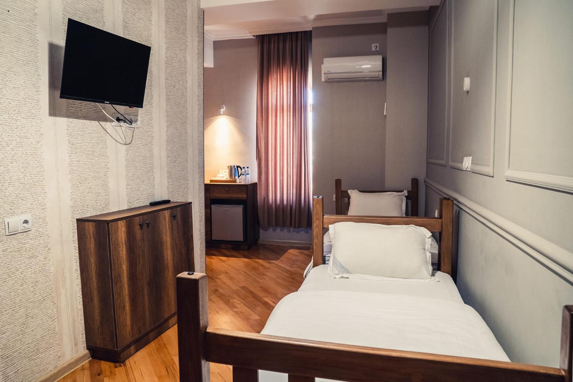 Legend Hotel Tiflis Exterior foto